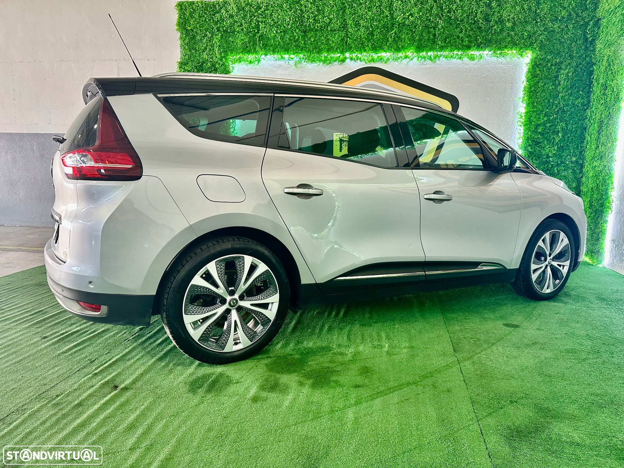 Renault Grand Scénic 1.5 dCi Luxe EDC SS - 8