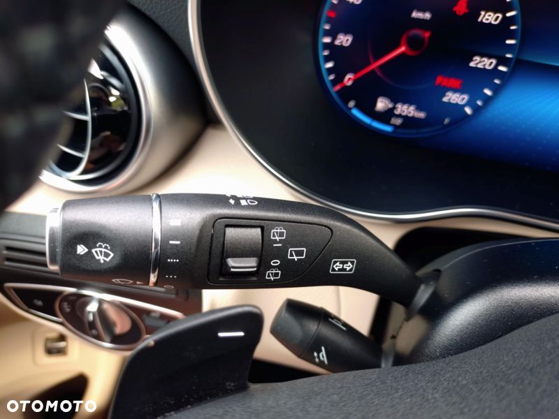 Mercedes-Benz GLC 300 4Matic 9G-TRONIC - 29