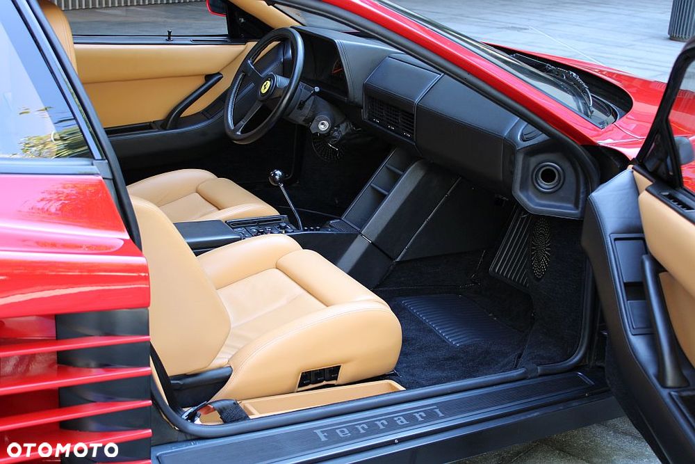 Ferrari Testarossa - 12