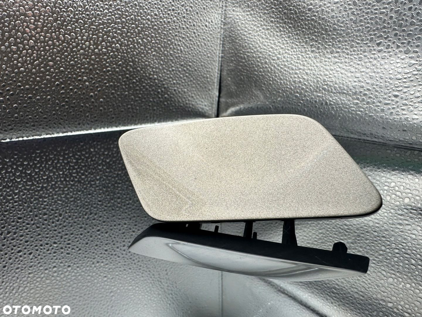 ZAŚLEPKA SPRYSKIWACZA VW SHARAN I L / P KOLORY 7M3807198B / 7M3807197B - 9