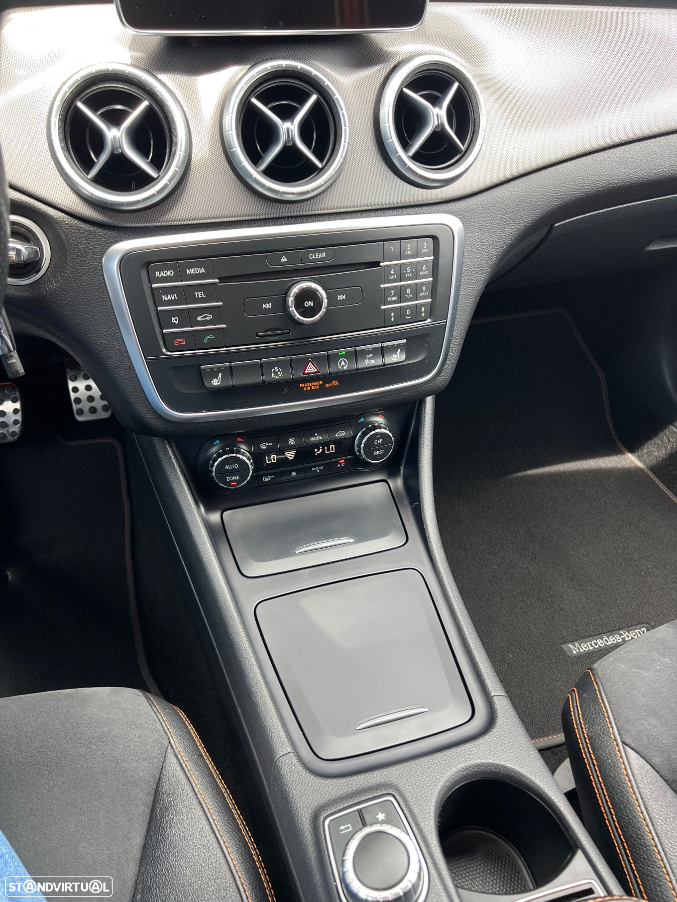 Mercedes-Benz CLA 220 Shooting Brake (CDI) d 7G-DCT Orange Art Edition - 15