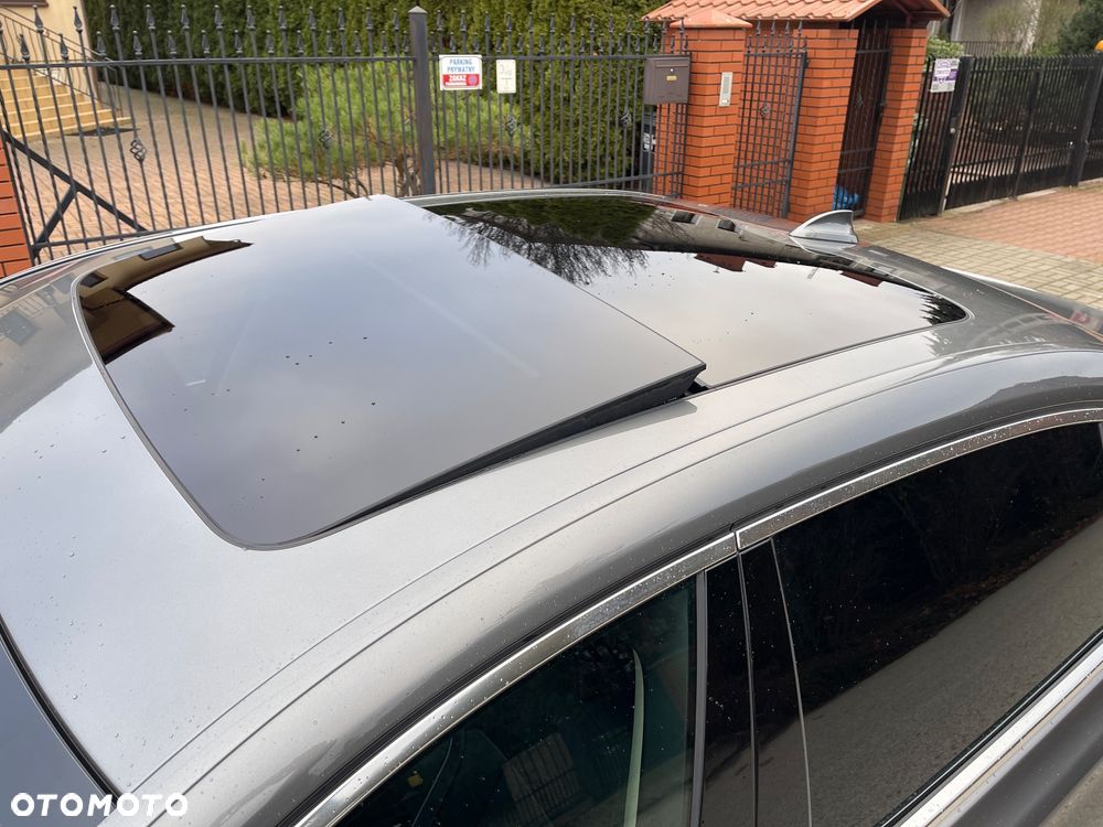 BMW Seria 7 750Li xDrive - 11