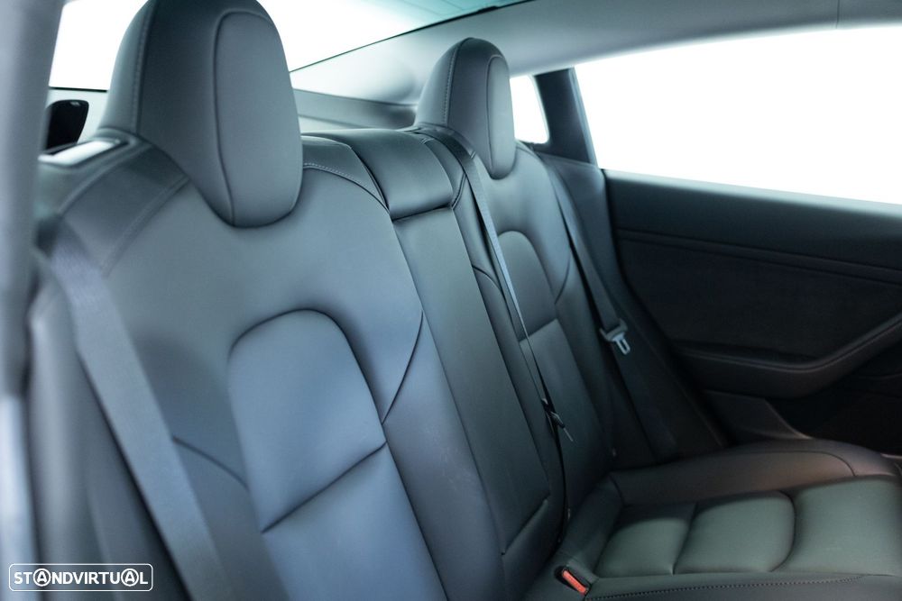 Tesla Model 3 Long-Range Dual Motor AWD - 52