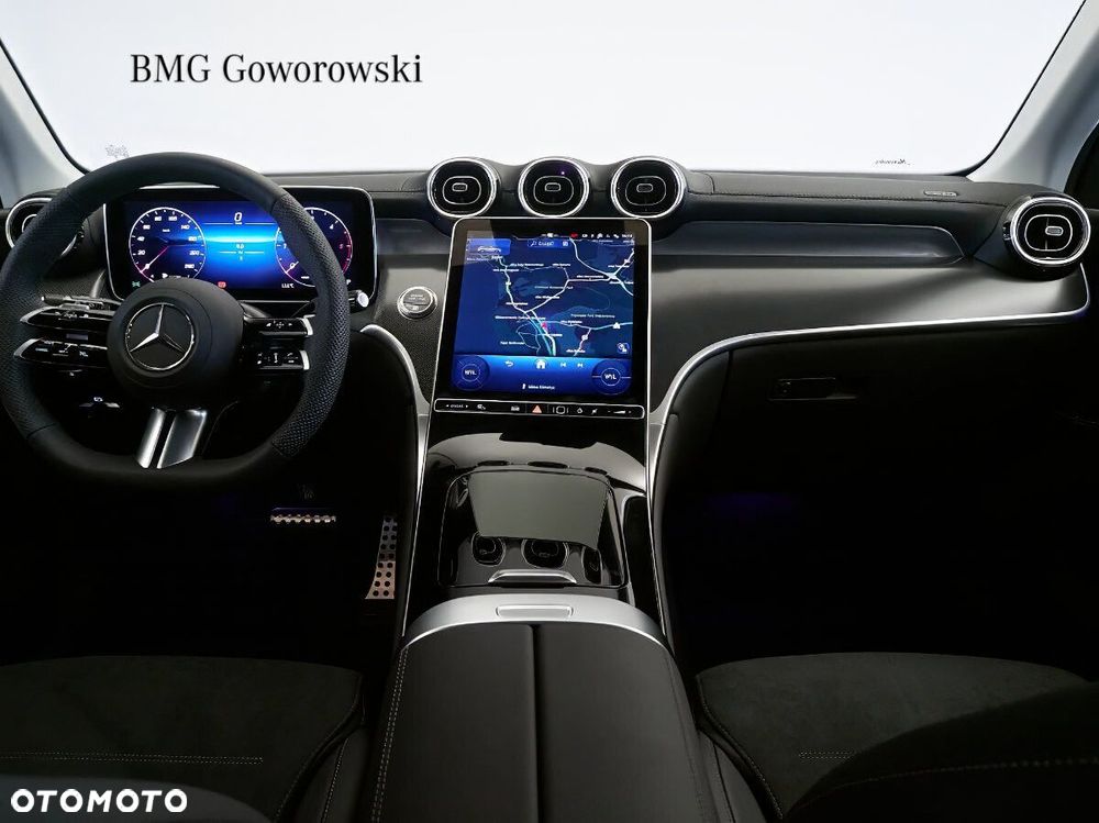 Mercedes-Benz GLC - 12