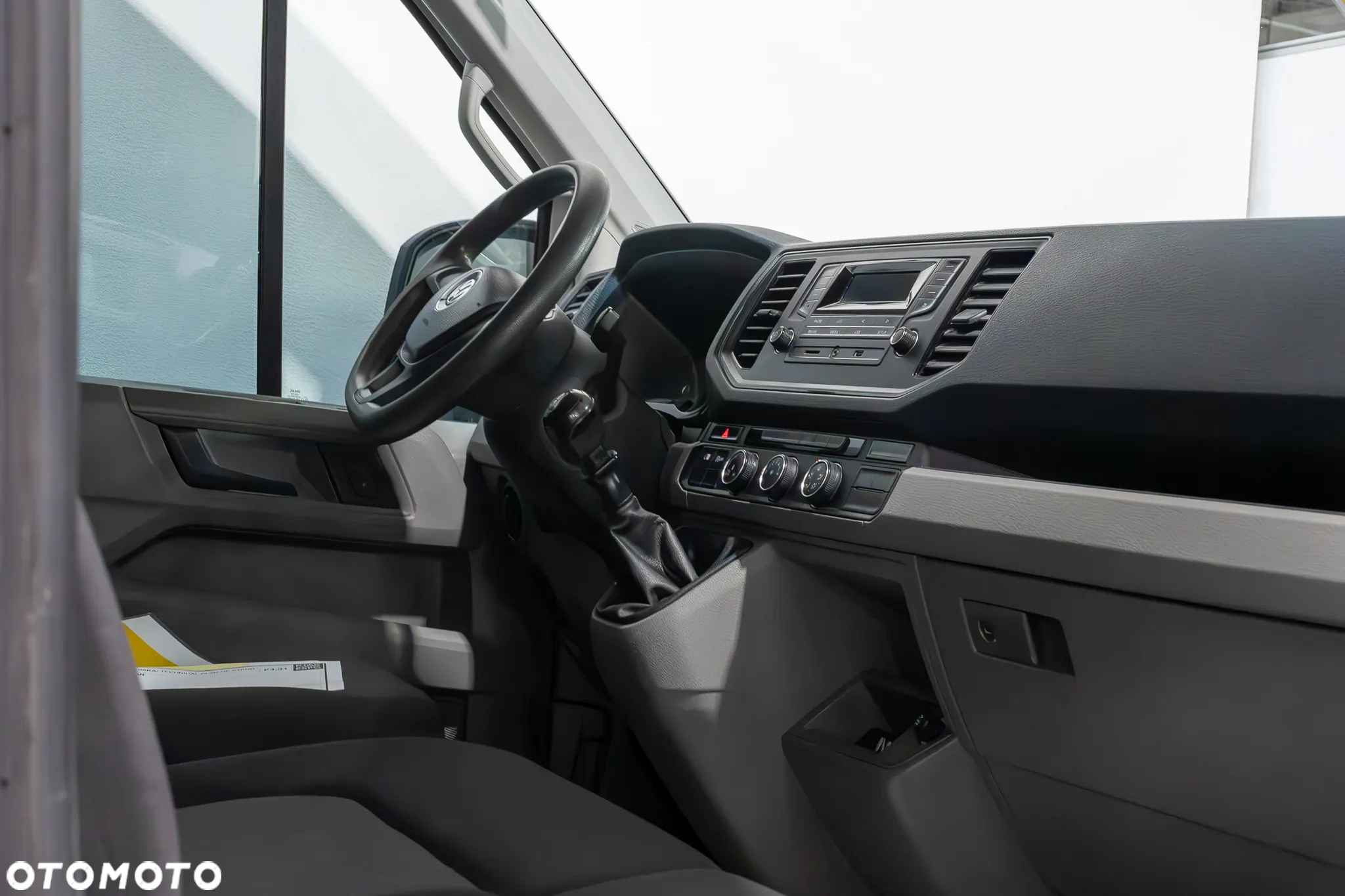 Volkswagen CRAFTER L2H2 Campervan - 8