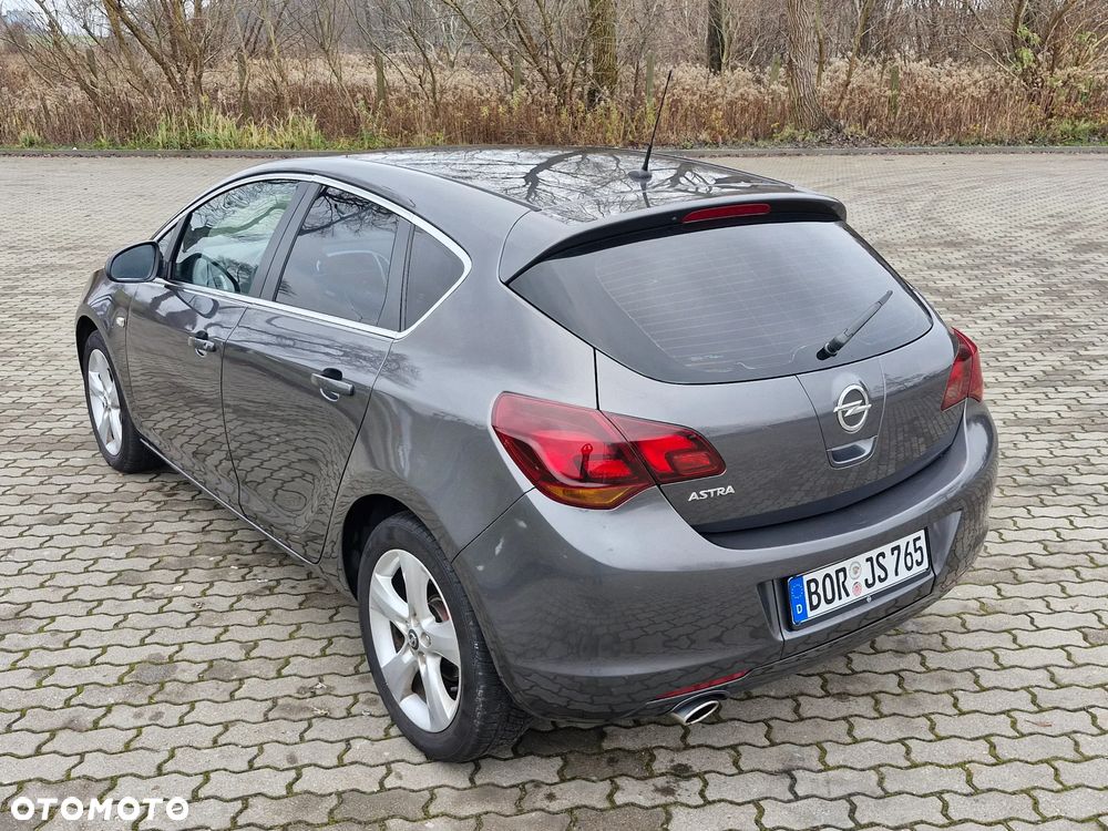 Opel Astra 1.4 T Cosmo - 30