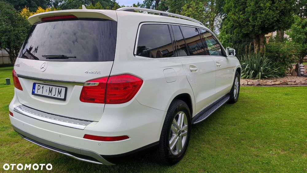 Mercedes-Benz GL 500 4-Matic - 11