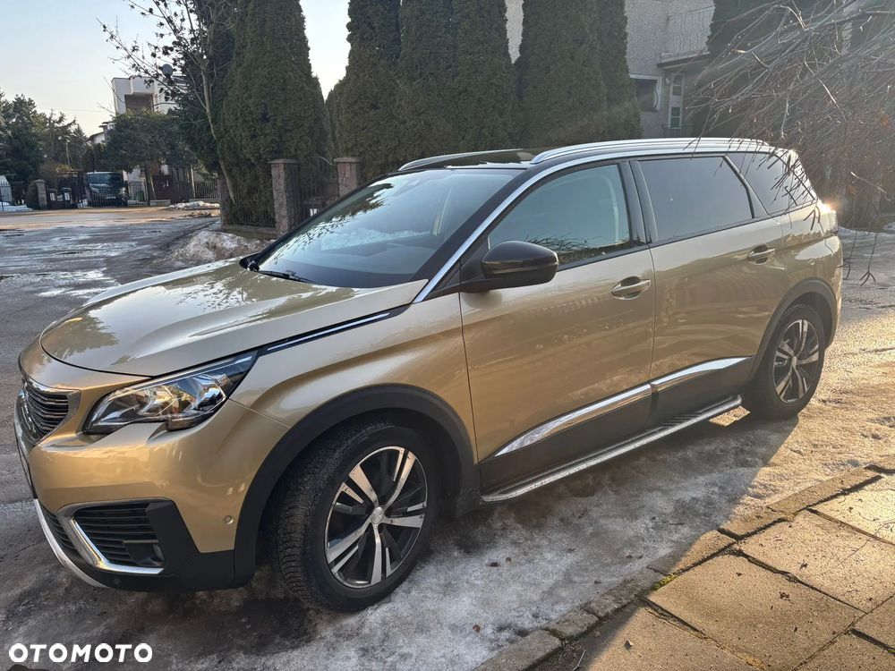 Peugeot 5008 - 5