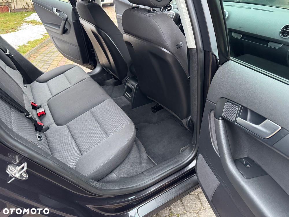 Audi A3 Sportback - 15