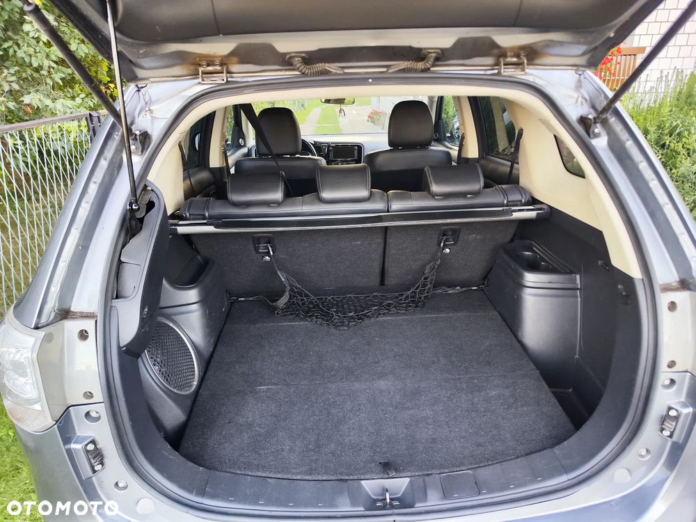 Mitsubishi Outlander - 33