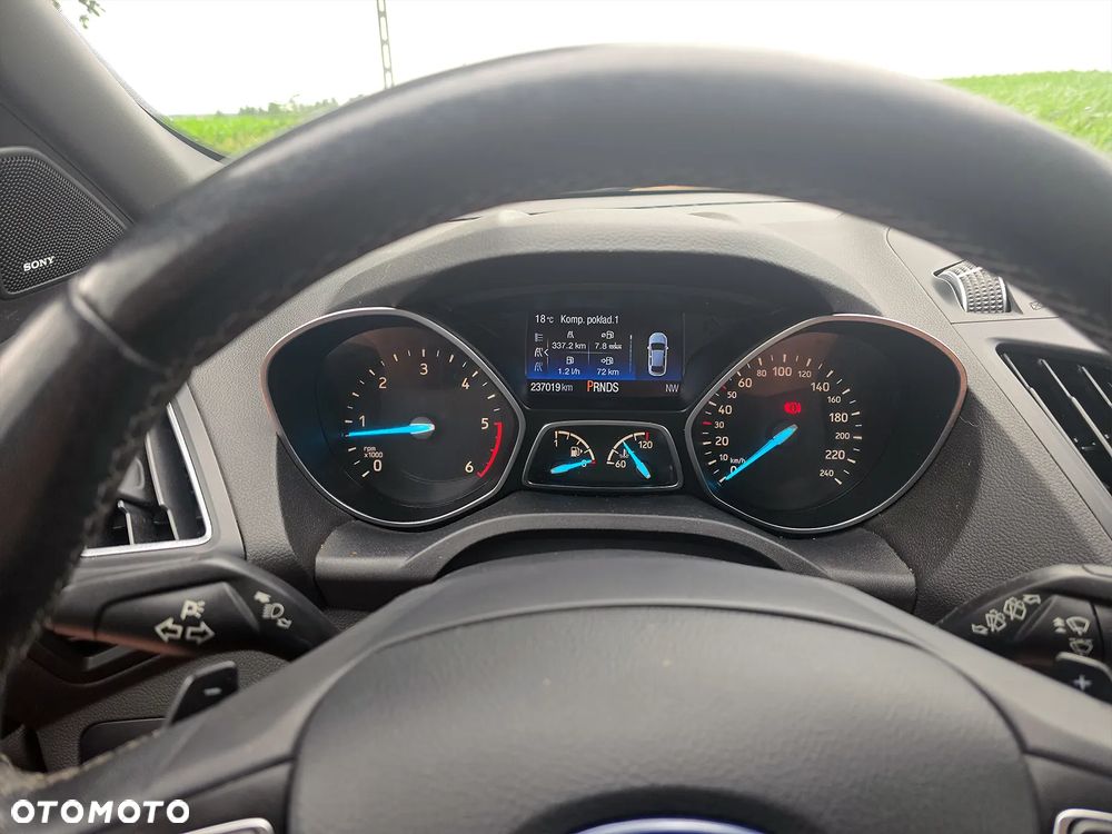 Ford Kuga 2.0 TDCi 4x4 ST-Line - 19