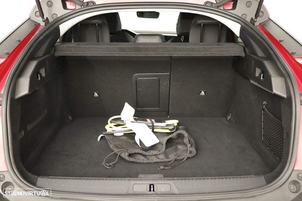 Peugeot 408 1.6 Hybrid Allure e-EAT8 - 23
