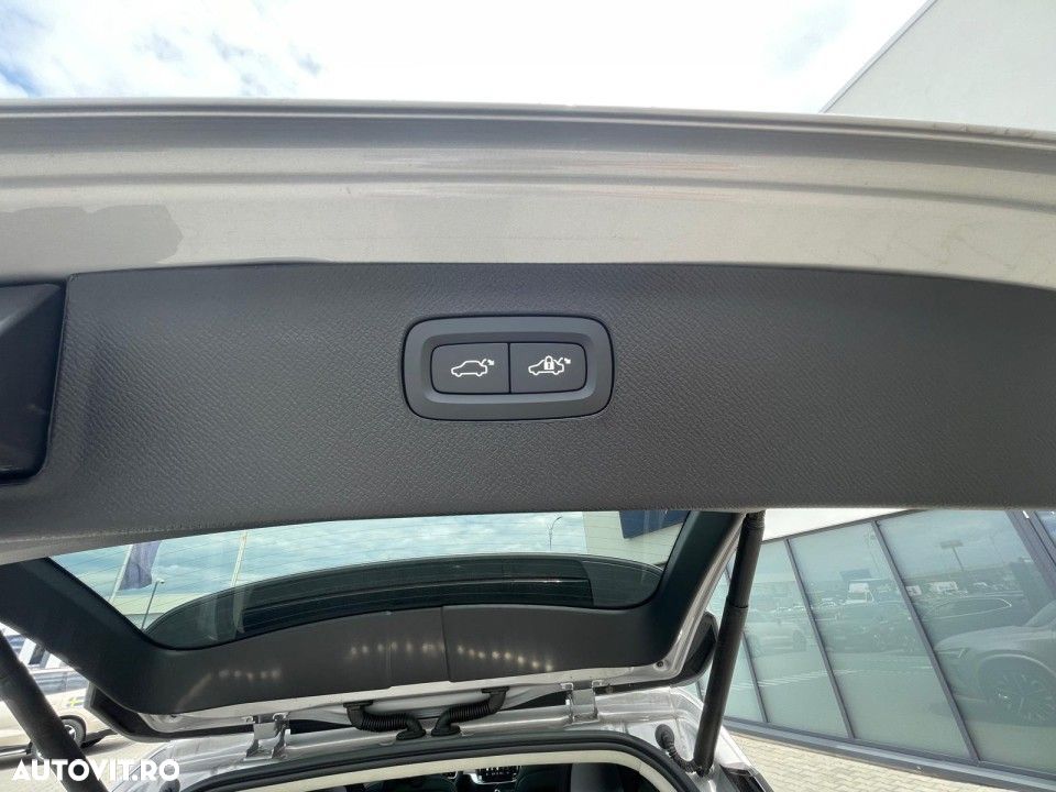 Volvo XC 90 B5 AWD MHEV Ultra Bright - 31