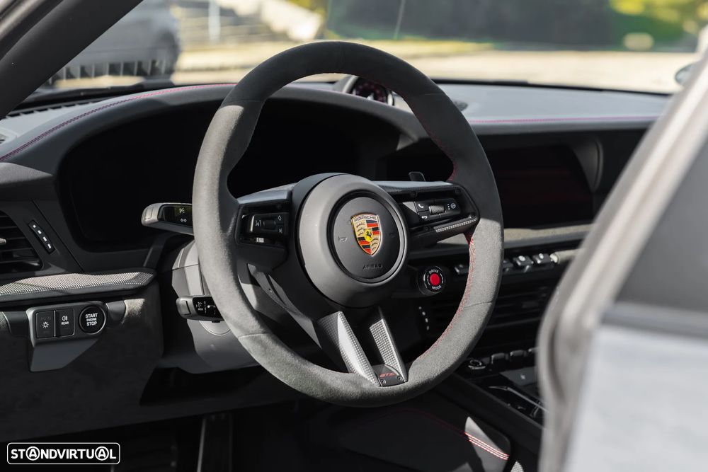 Porsche 911 (992) Targa 4 GTS - 18