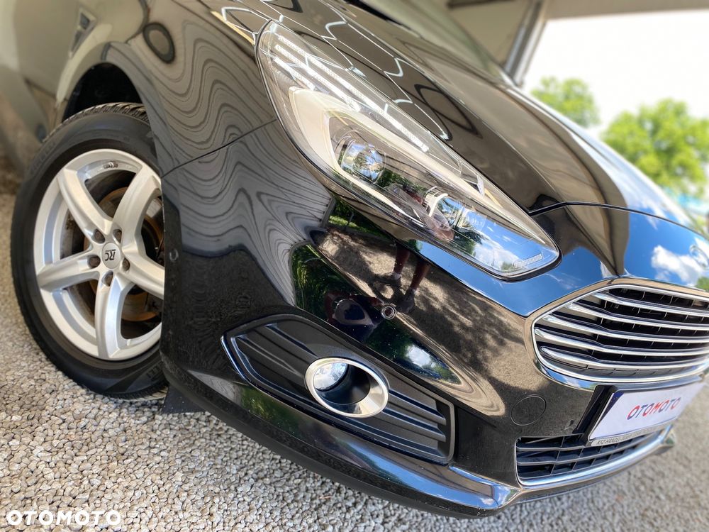 Ford S-Max 2.0 TDCi Titanium - 24