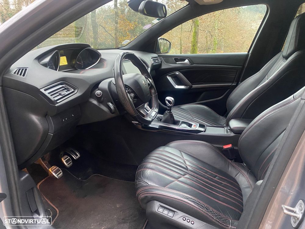 Peugeot 308 1.2 PureTech GT Line - 5
