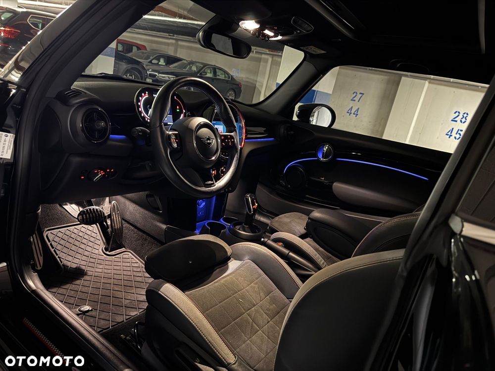 MINI John Cooper Works - 27