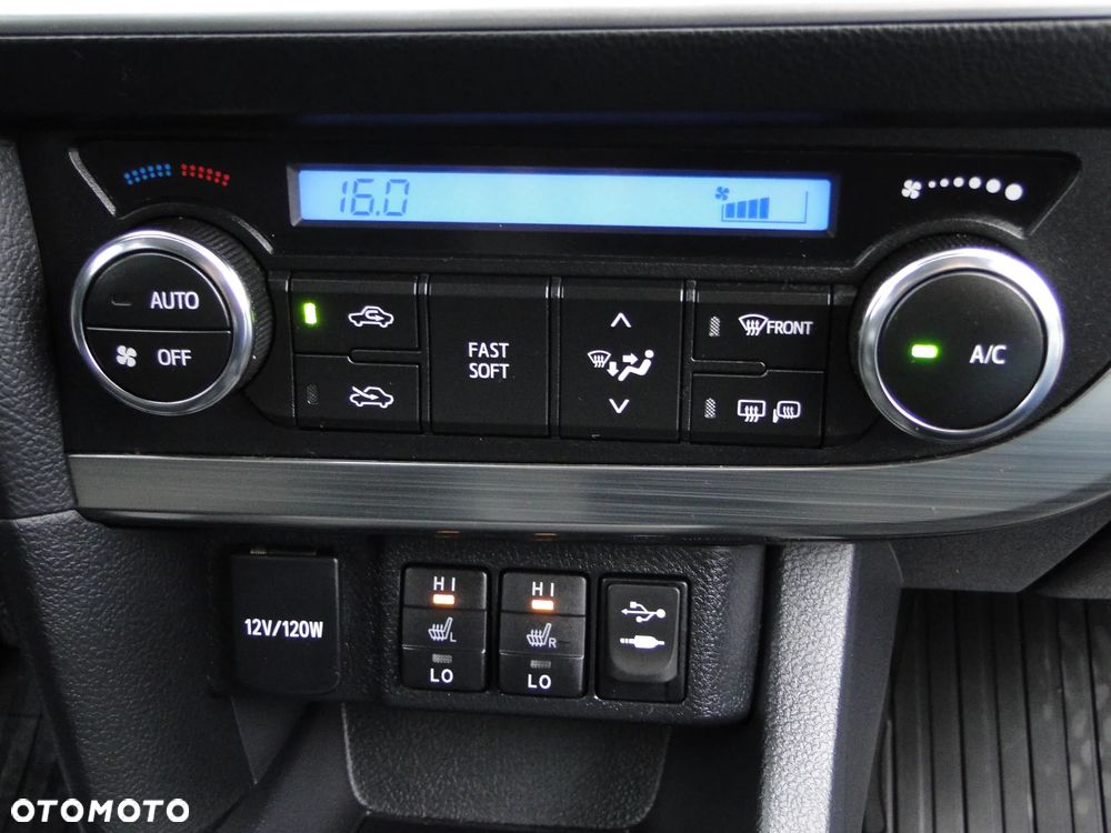 Toyota Auris 2.0 D-4D Prestige - 30