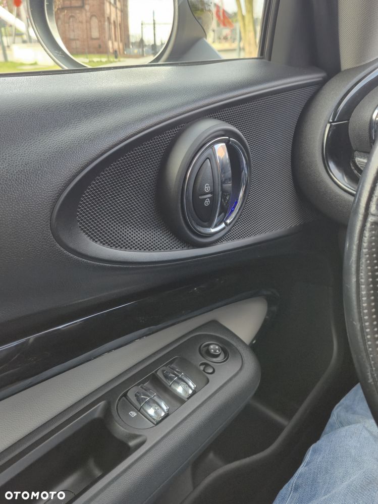 MINI Clubman Cooper SD - 21