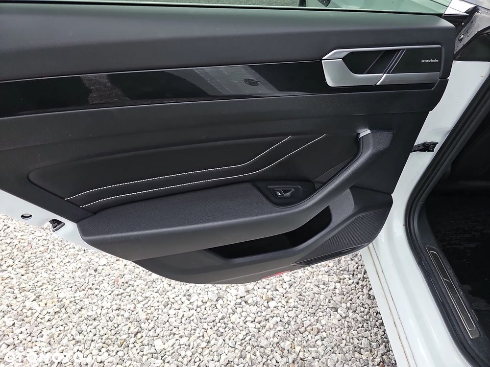 Volkswagen Arteon 2.0 TSI R-Line DSG - 26