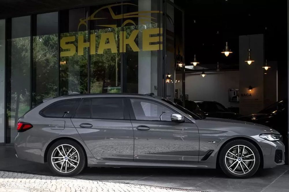 BMW 530 e Pack Desportivo M - 5