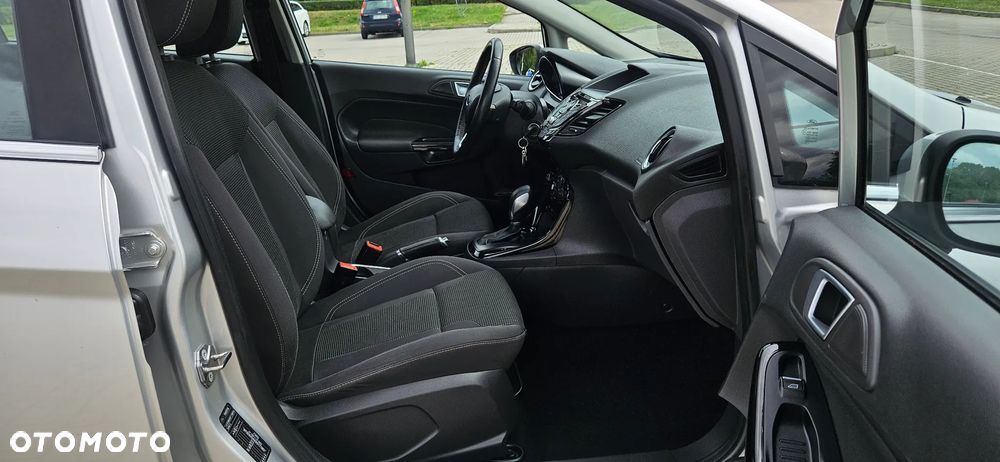 Ford Fiesta 1.0 EcoBoost S&S TITANIUM - 11