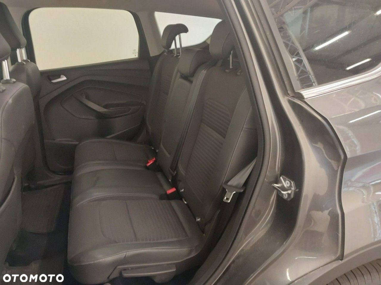 Ford Kuga 1.5 EcoBoost 2x4 Titanium - 10
