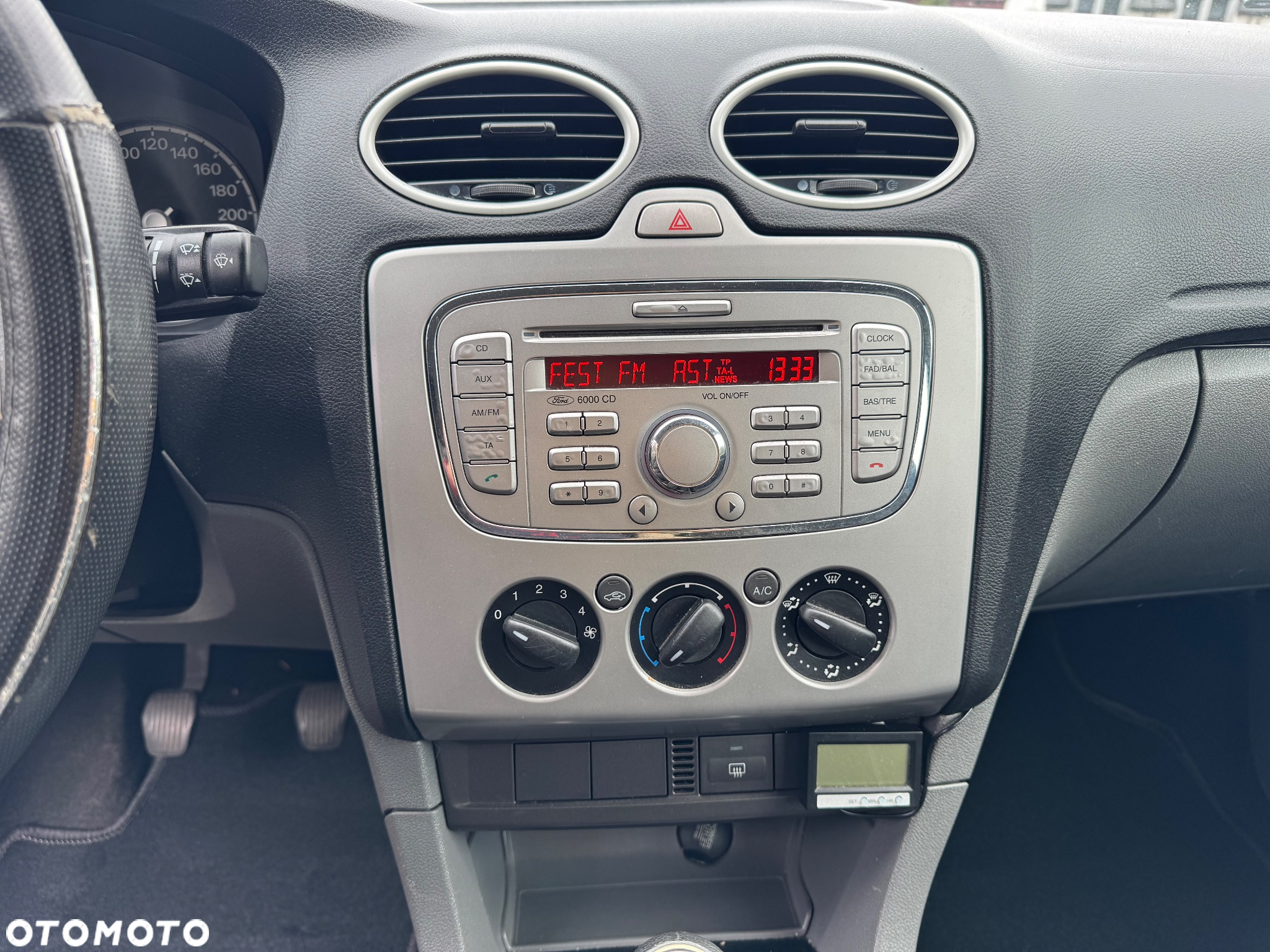 Ford Focus 1.6 Ambiente - 13