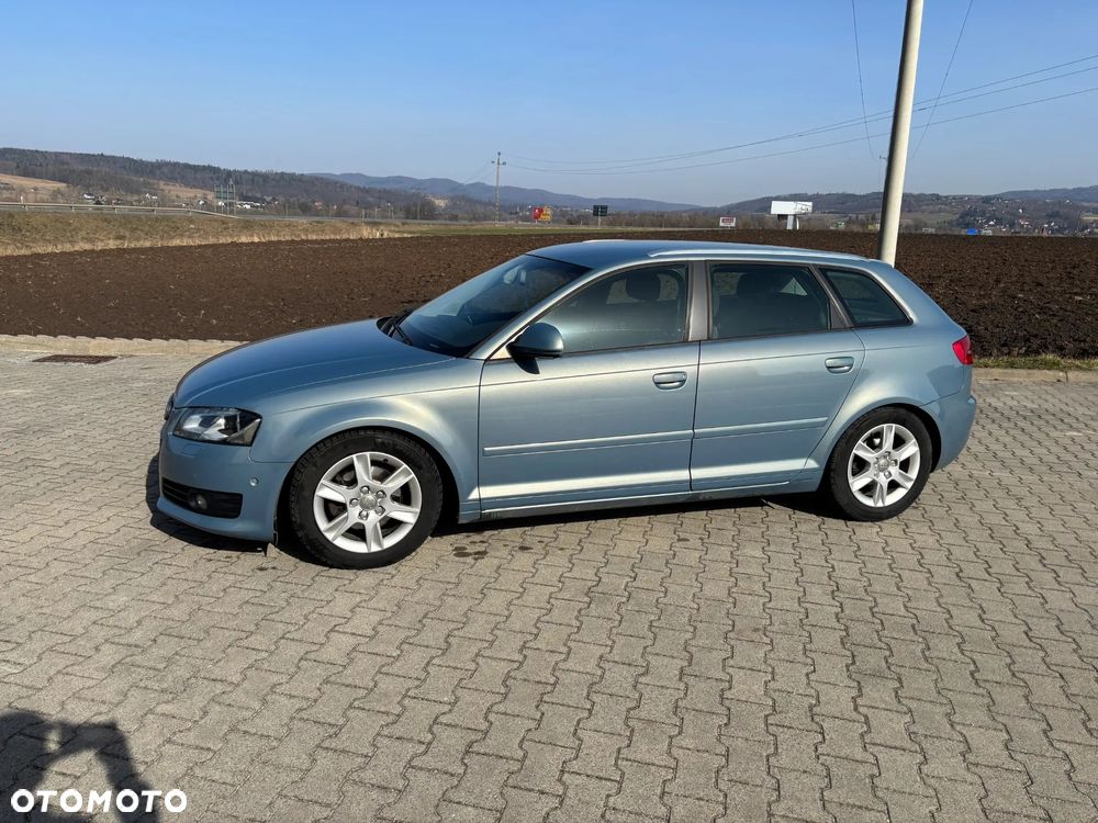 Audi A3 Sportback 2.0 TDI DPF Ambiente - 5