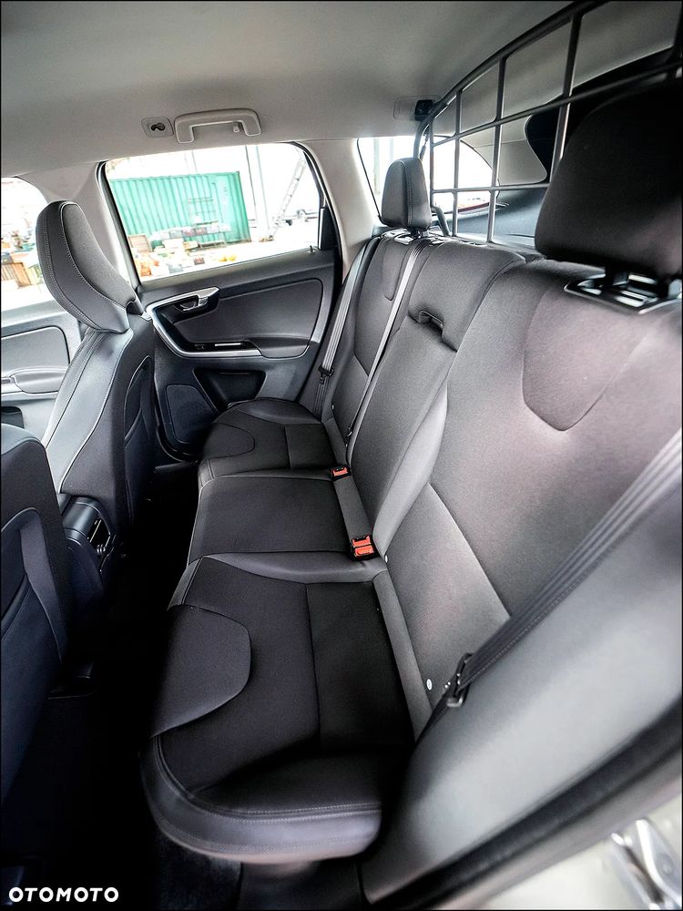 Volvo XC 60 - 33