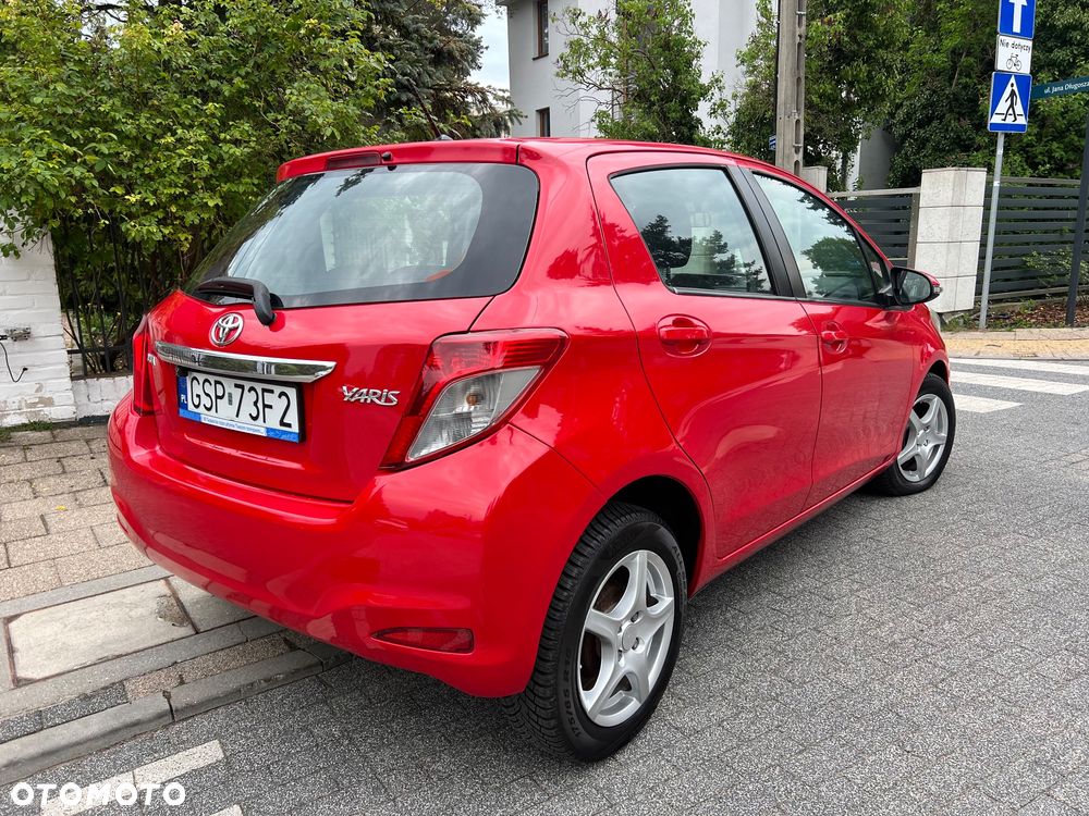 Toyota Yaris 1.0 Active EU6 - 9