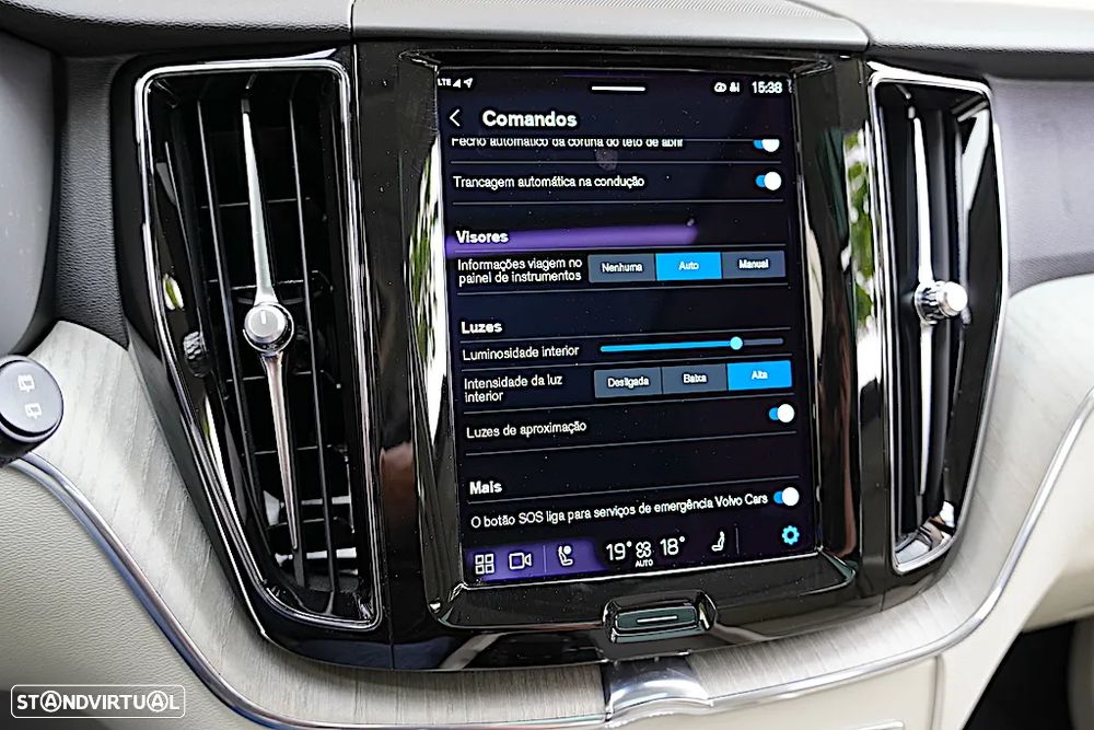 Volvo XC 60 2.0 T6 PHEV Plus Bright AWD - 47