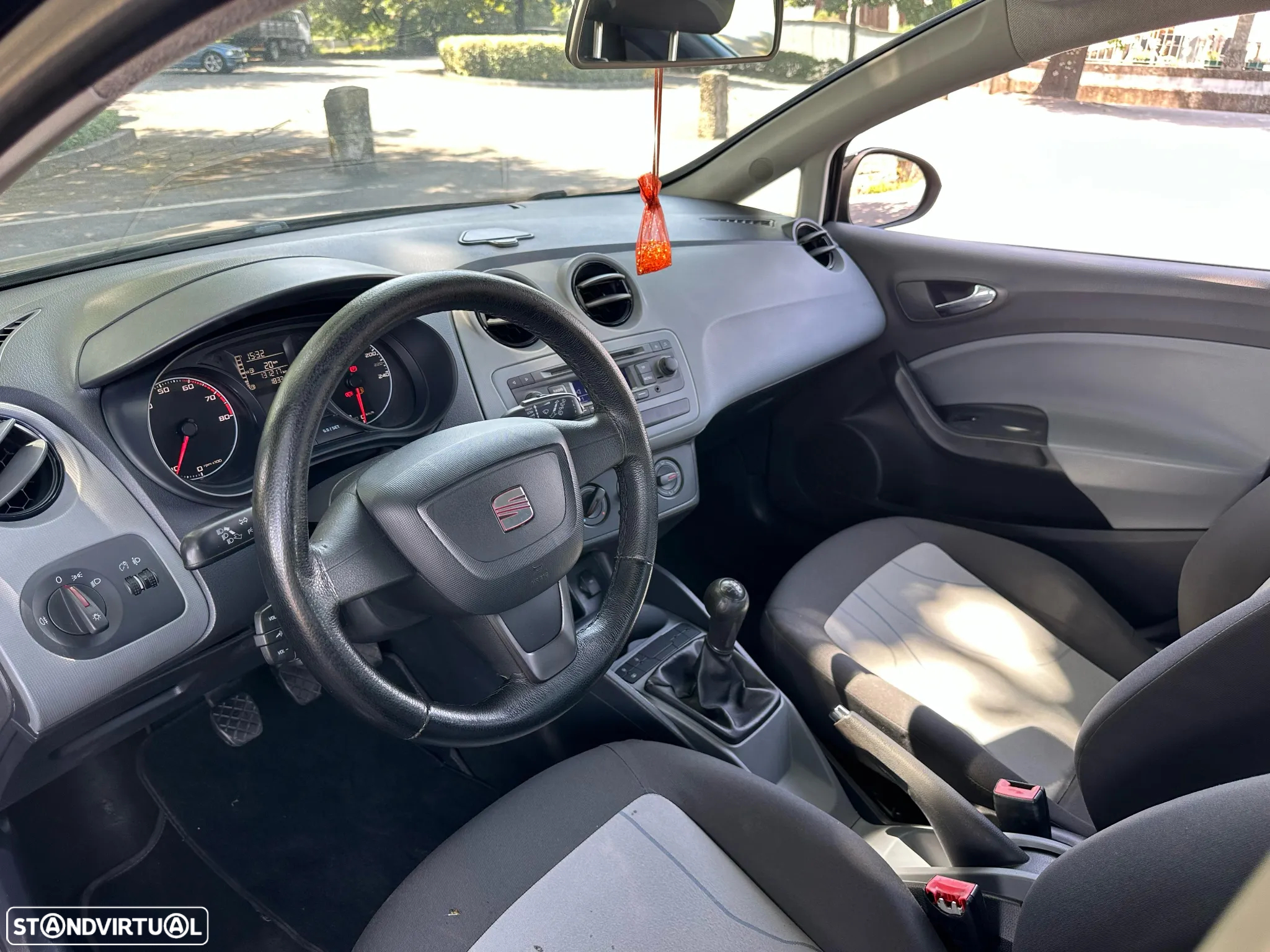 SEAT Ibiza 1.2 12V Reference - 8