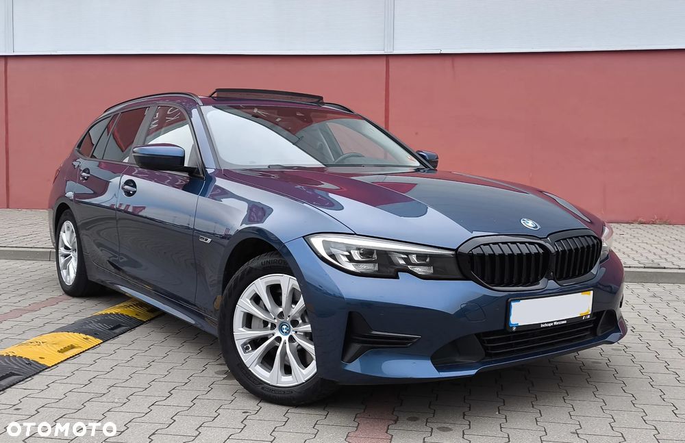 BMW Seria 3 330e Luxury Line - 1