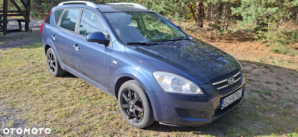 Kia Ceed 1.6 L - 5