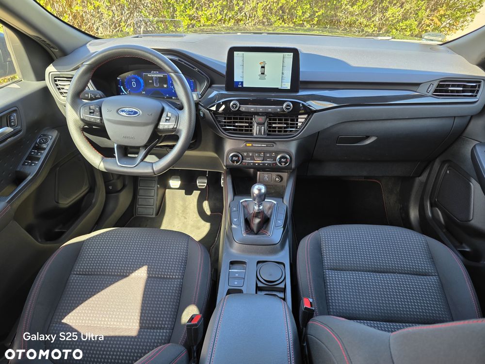 Ford Kuga 1.5 EcoBoost ST-LINE - 8