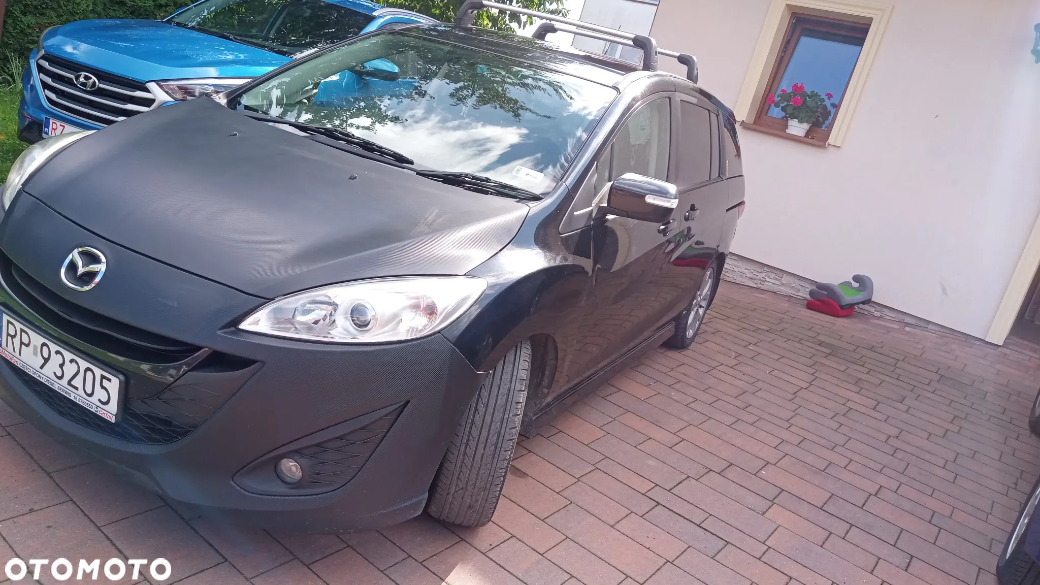Mazda 5 - 6