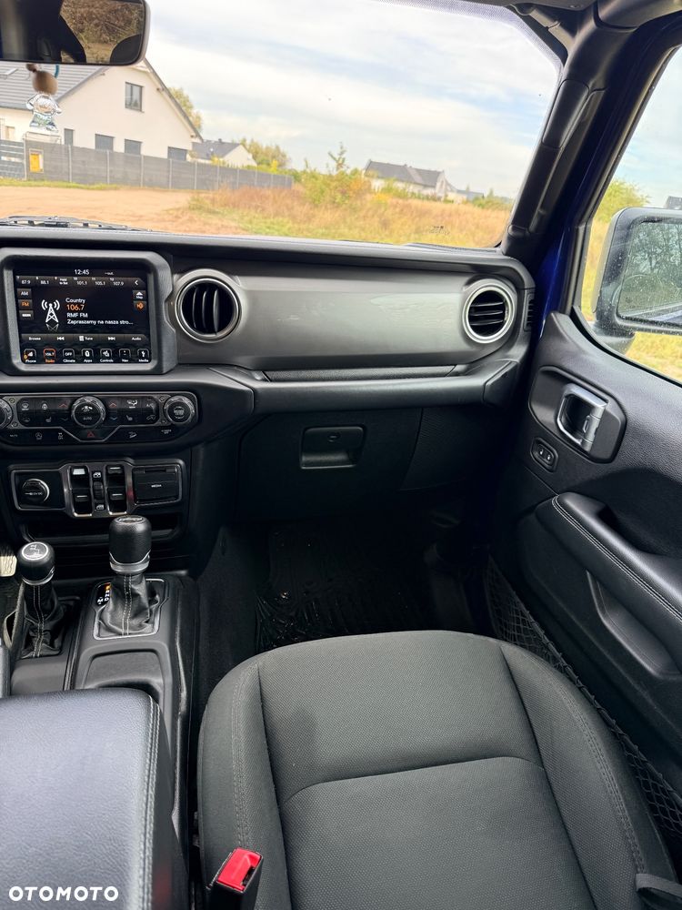 Jeep Wrangler Unlimited 3.6 Automatik Sahara - 17