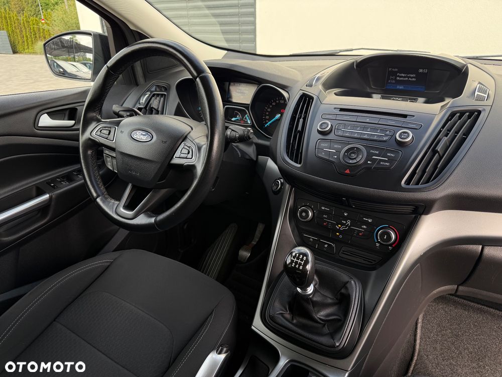 Ford Kuga 1.5 EcoBoost 2x4 Trend - 26
