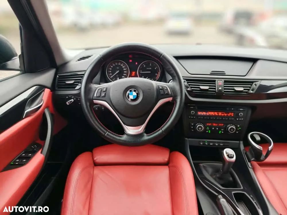 BMW X1 xDrive18d Sport Line - 14