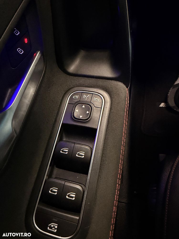 Mercedes-Benz A 180 d 7G-DCT AMG Line - 12