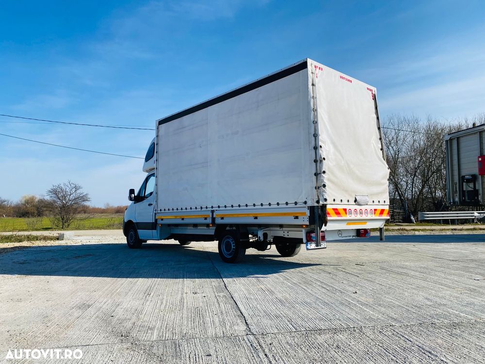 Mercedes-Benz 316 - 5