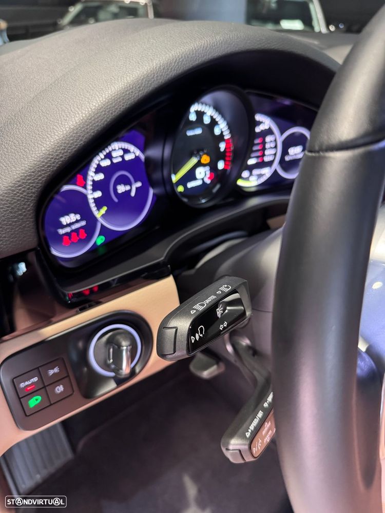 Porsche Cayenne E-Hybrid Platinum Edition - 25