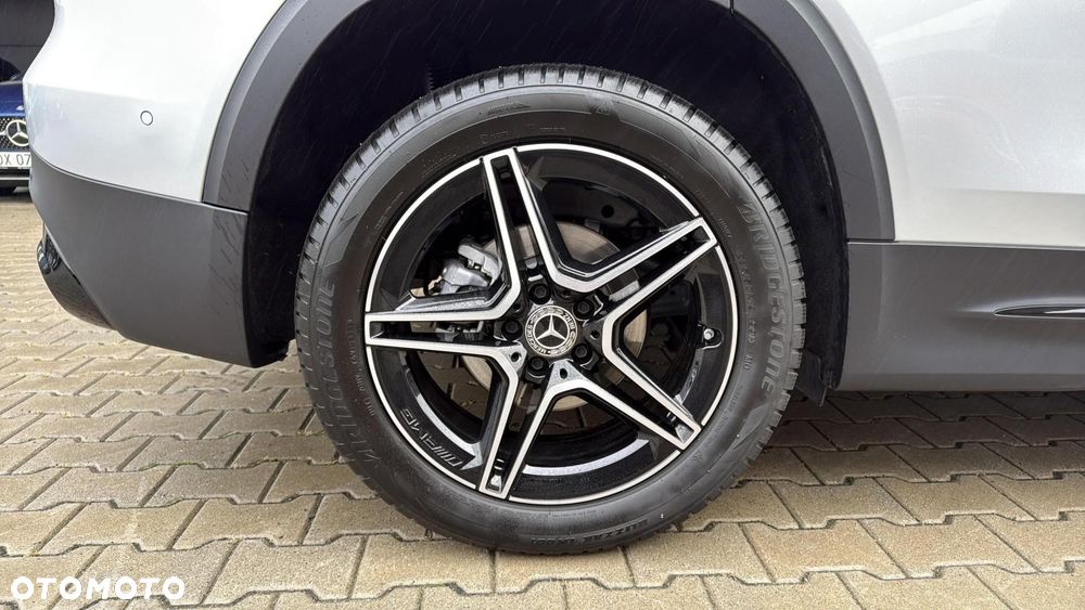 Mercedes-Benz GLB - 18