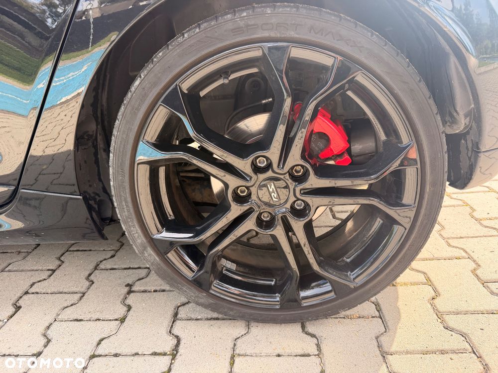 Renault Clio 1.6 R.S 200 EDC - 12