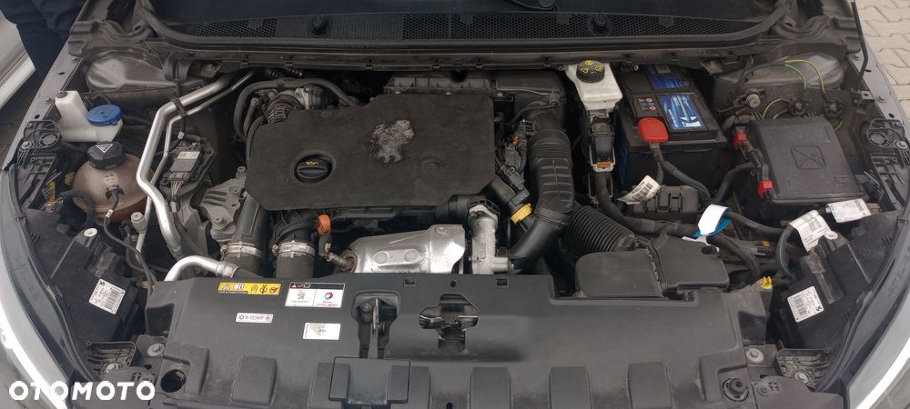 Peugeot 308 BlueHDi FAP 130 EAT8 Stop & Start Allure - 3