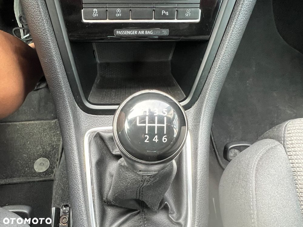 Volkswagen Sharan - 33