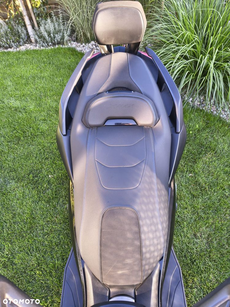 Yamaha X-max - 16