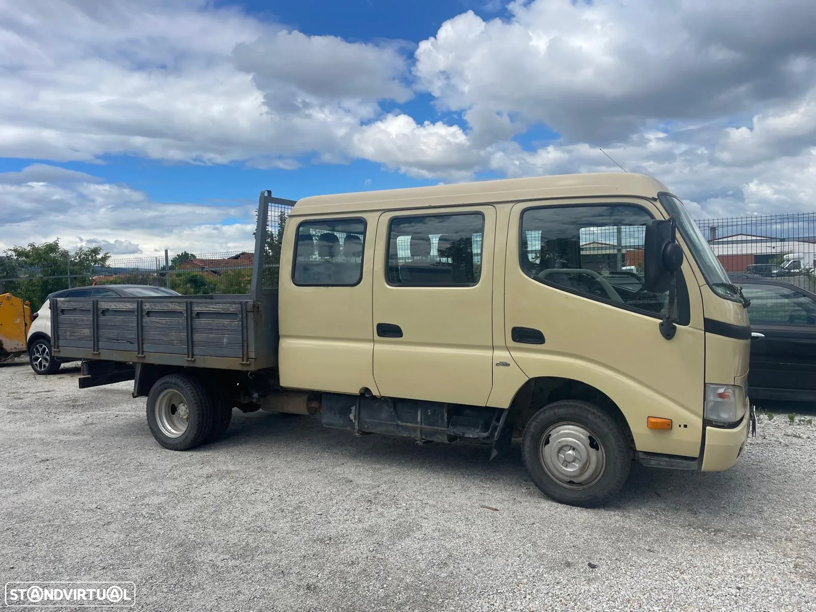 Toyota Dyna 2.5 D-4D Cab. Tripla - 5