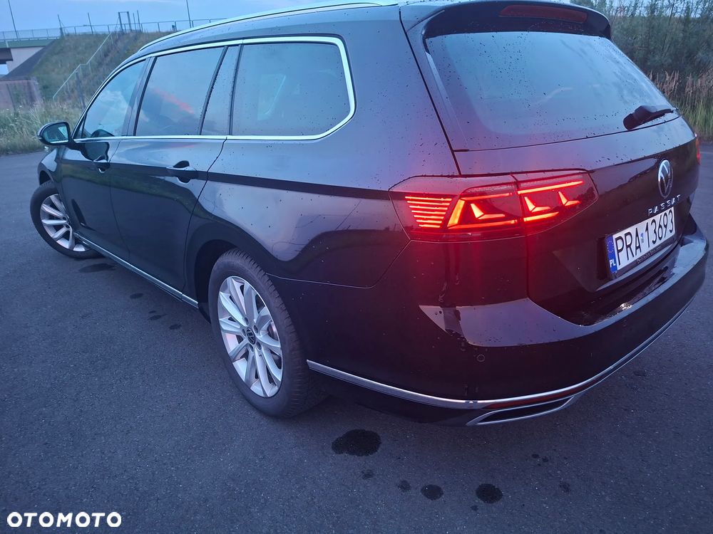 Volkswagen Passat 2.0 TDI EVO Elegance DSG - 29